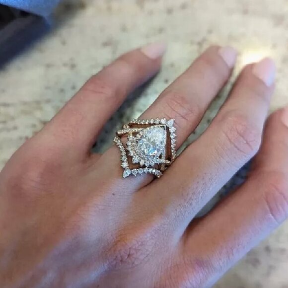 NEW 18k White Gold Diamond Ring Statement Ring - Picture 6 of 6